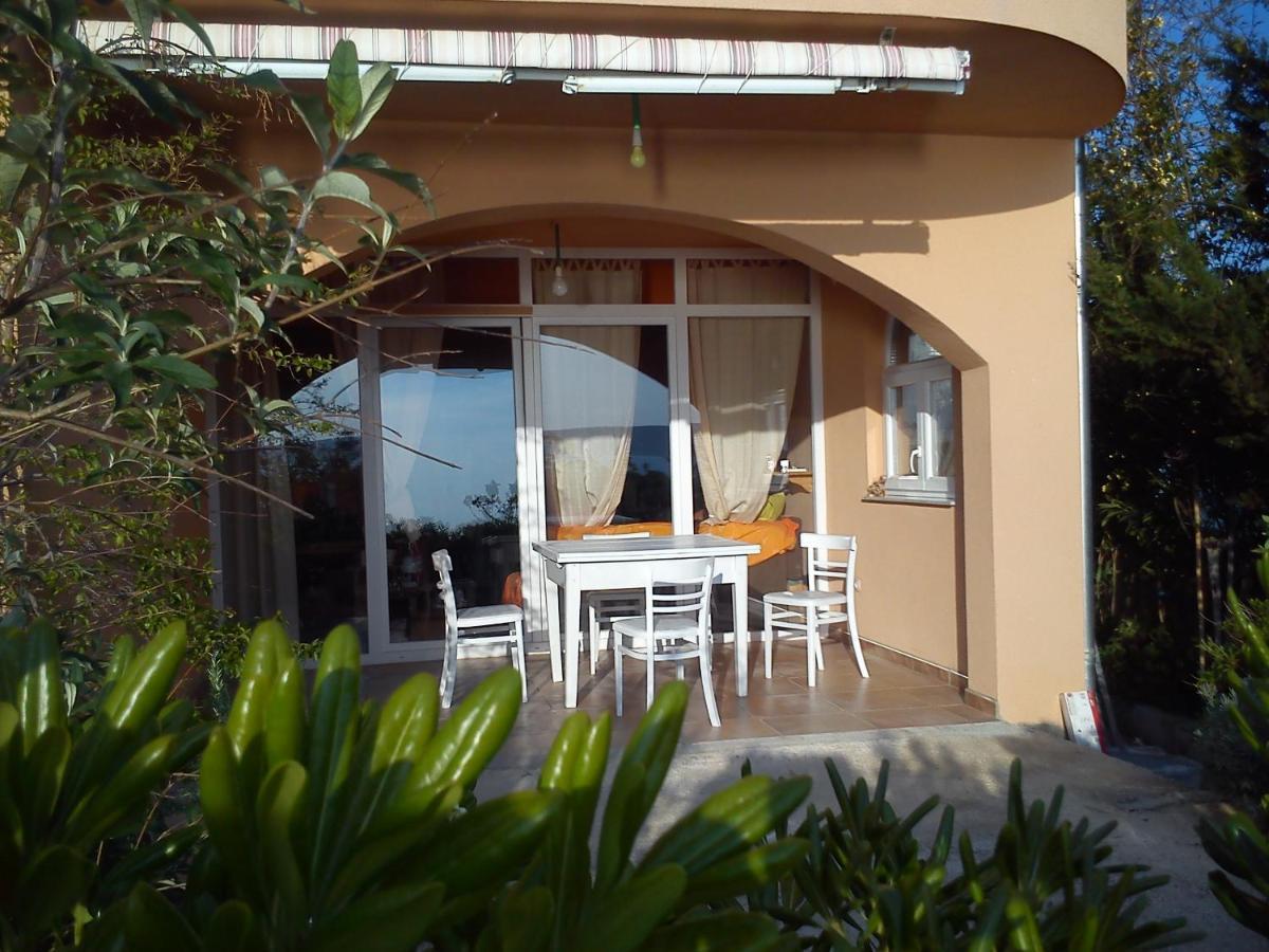Apartman Atanasov Seline Exterior foto
